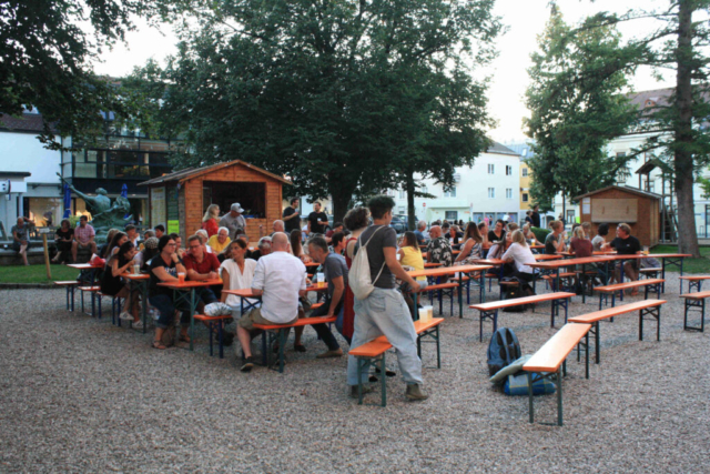 Sommerkino bei der KulturBühneRied: "Wer früher stirbt ist länger tot" ©: kuli - Kultur.Land.Impulse